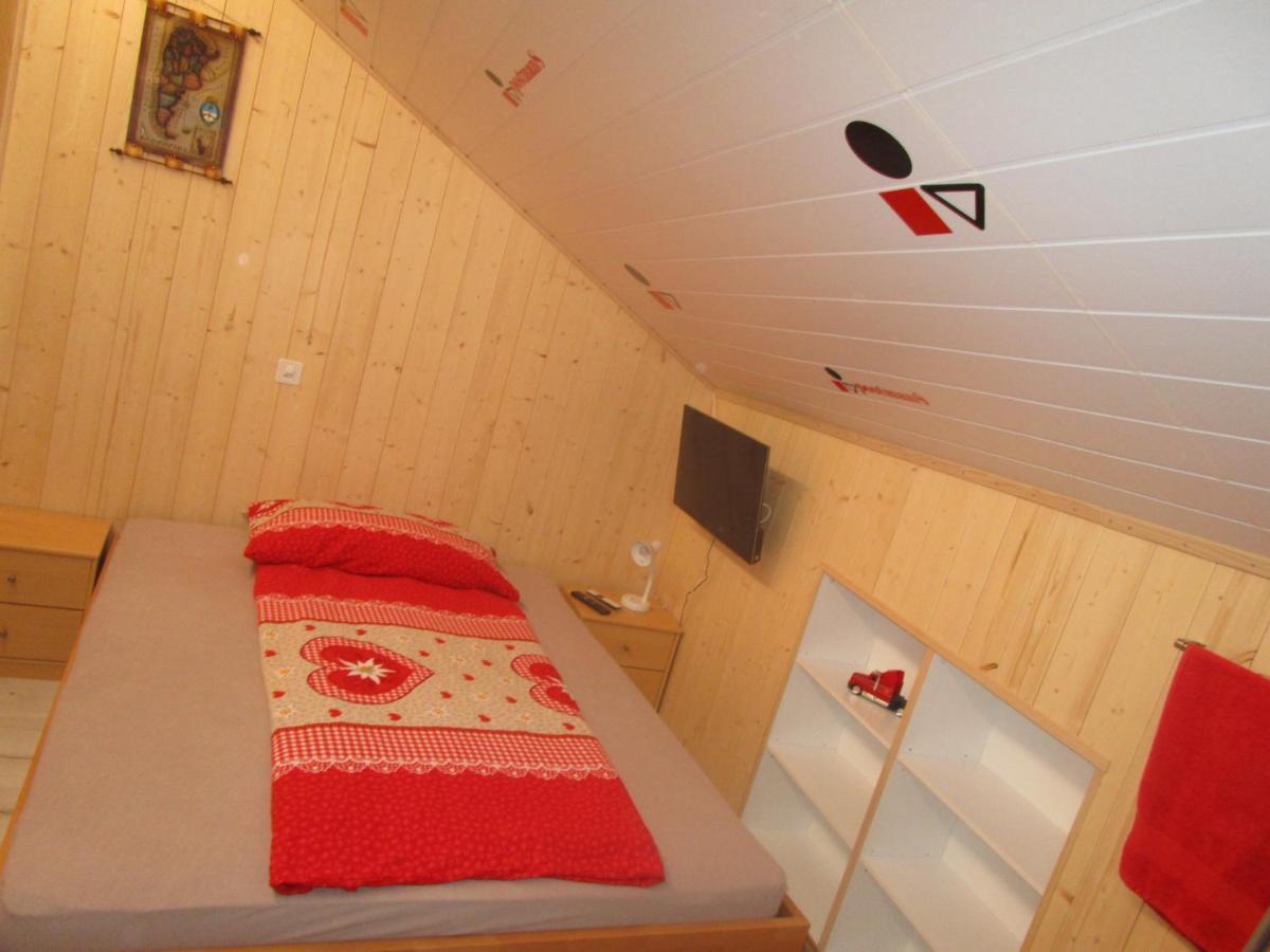 Postman8 - Bed And Breakfast Stalden Ngoại thất bức ảnh
