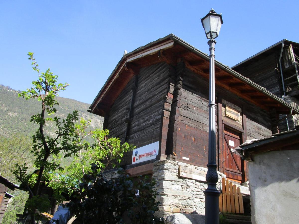 Postman8 - Bed And Breakfast Stalden Ngoại thất bức ảnh